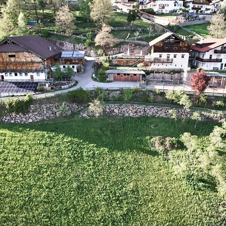 Апартаменти Wargerhof - Urlaub Auf Dem Bauernhof Мельтіна Екстер'єр фото