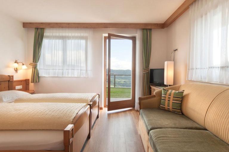 Апартаменти Wargerhof - Urlaub Auf Dem Bauernhof Мельтіна Екстер'єр фото